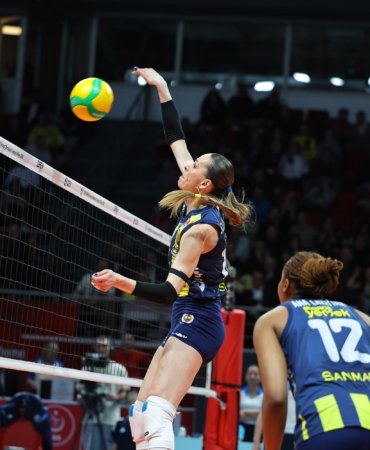 Fenerbahçe altın sette yıkıldı: Şampiyonlar Ligi'ne veda