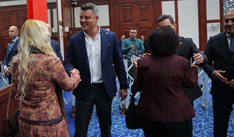 Sadettin Saran’dan iddialı mesaj: “Daha fazla kupalar alacağız”